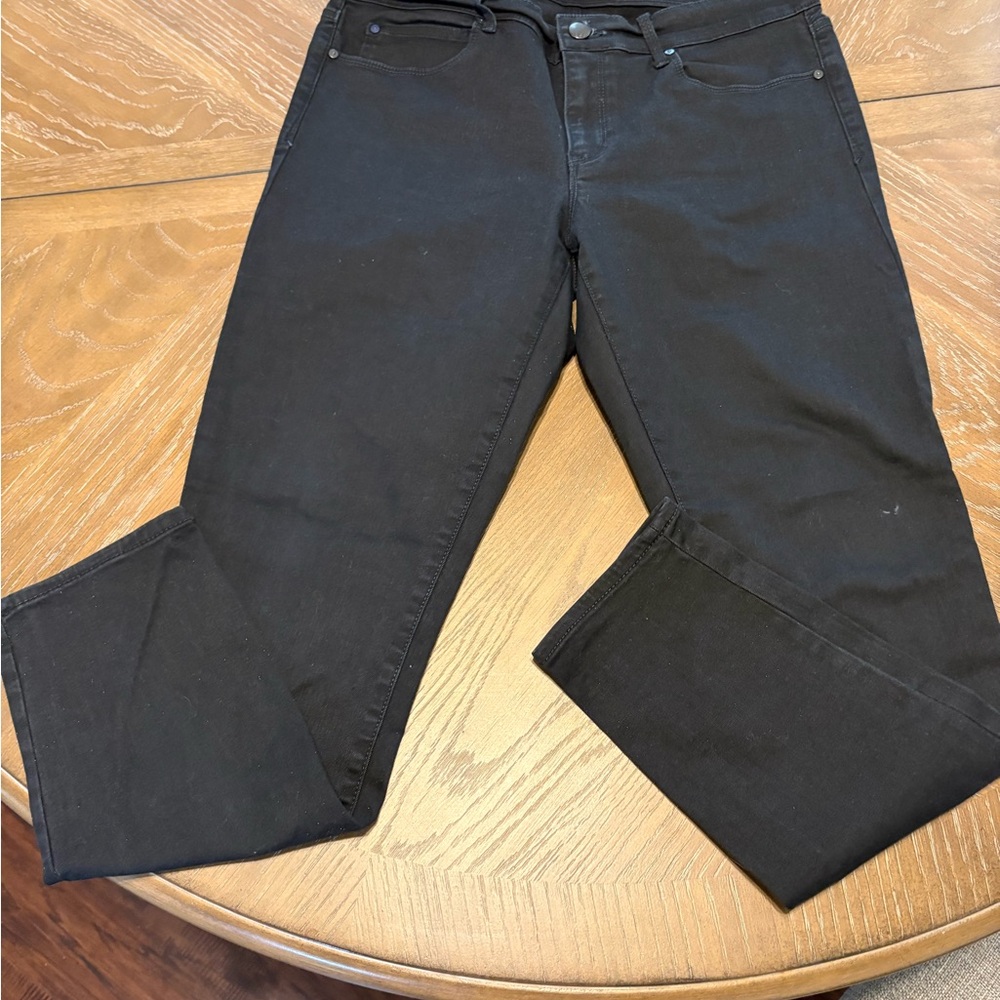 Women’s Black Jeans